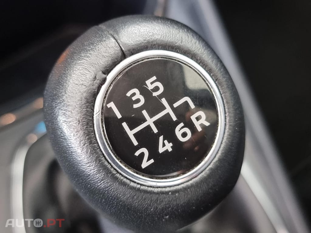 Ford Puma 1.0 EcoBoost MHEV Titanium