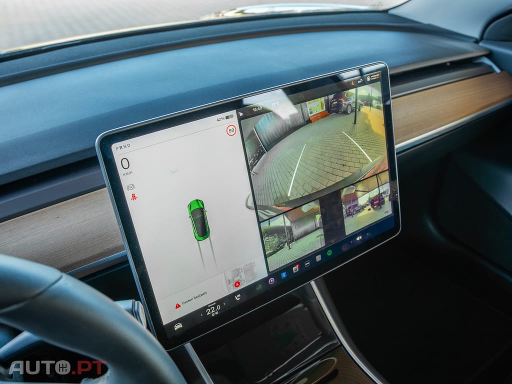 Tesla Model 3 Standard Range Plus RWD