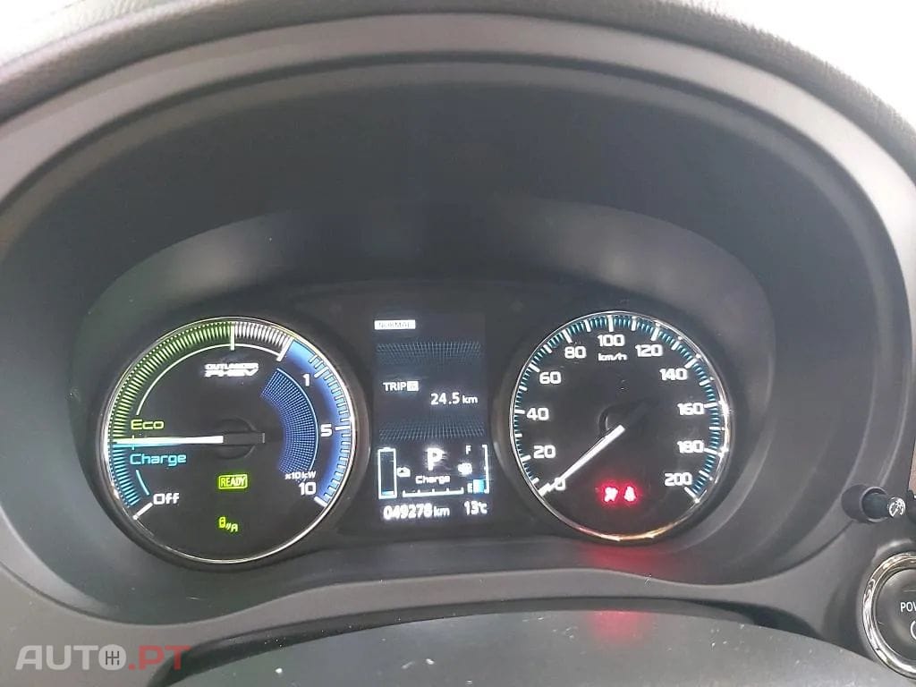 Mitsubishi Outlander 2.4 Instyle