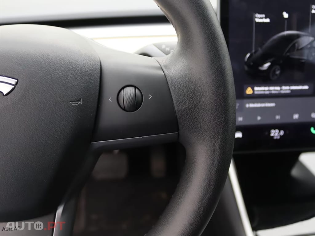 Tesla Model 3 Long-Range AWD I.V.A DEDUTÍVEL