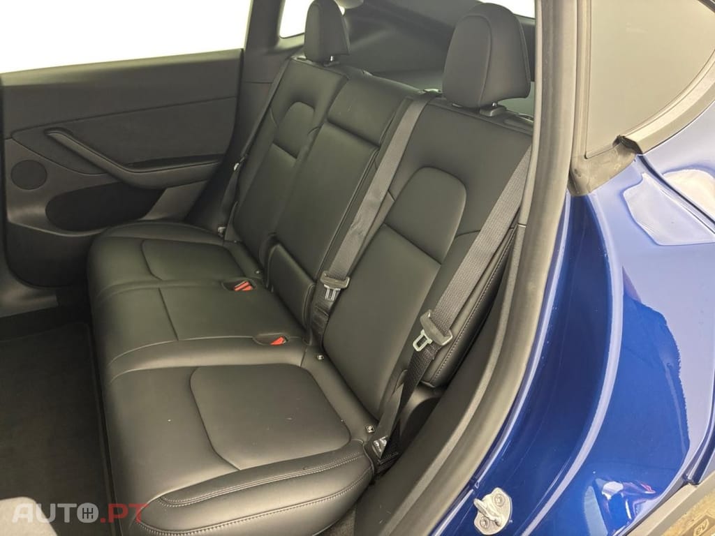 Tesla Model Y Long Range Dual Motor AWD