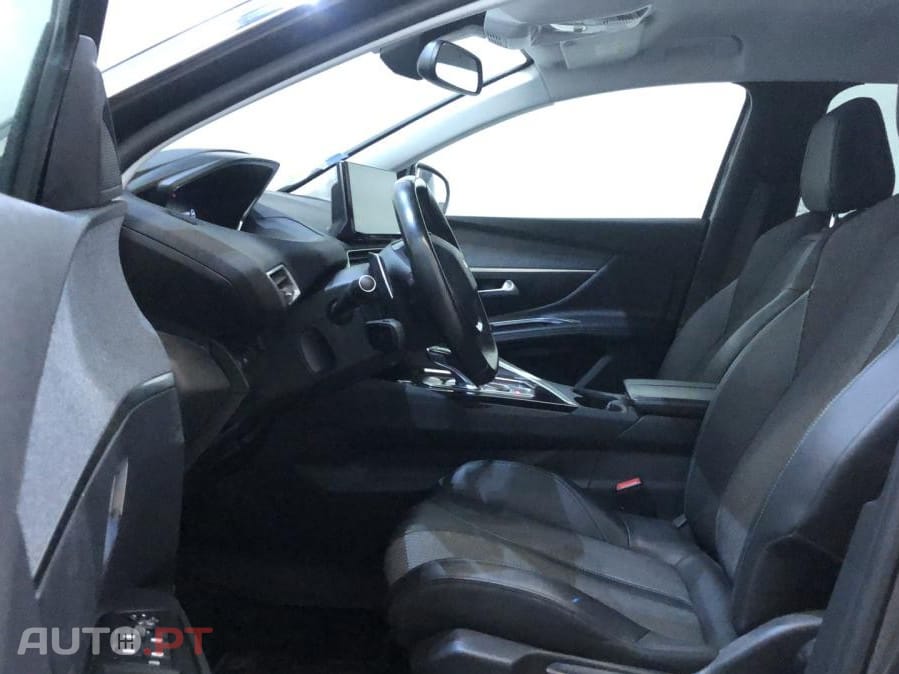 Peugeot 3008 1.5 BlueHDi Allure Pack EAT8