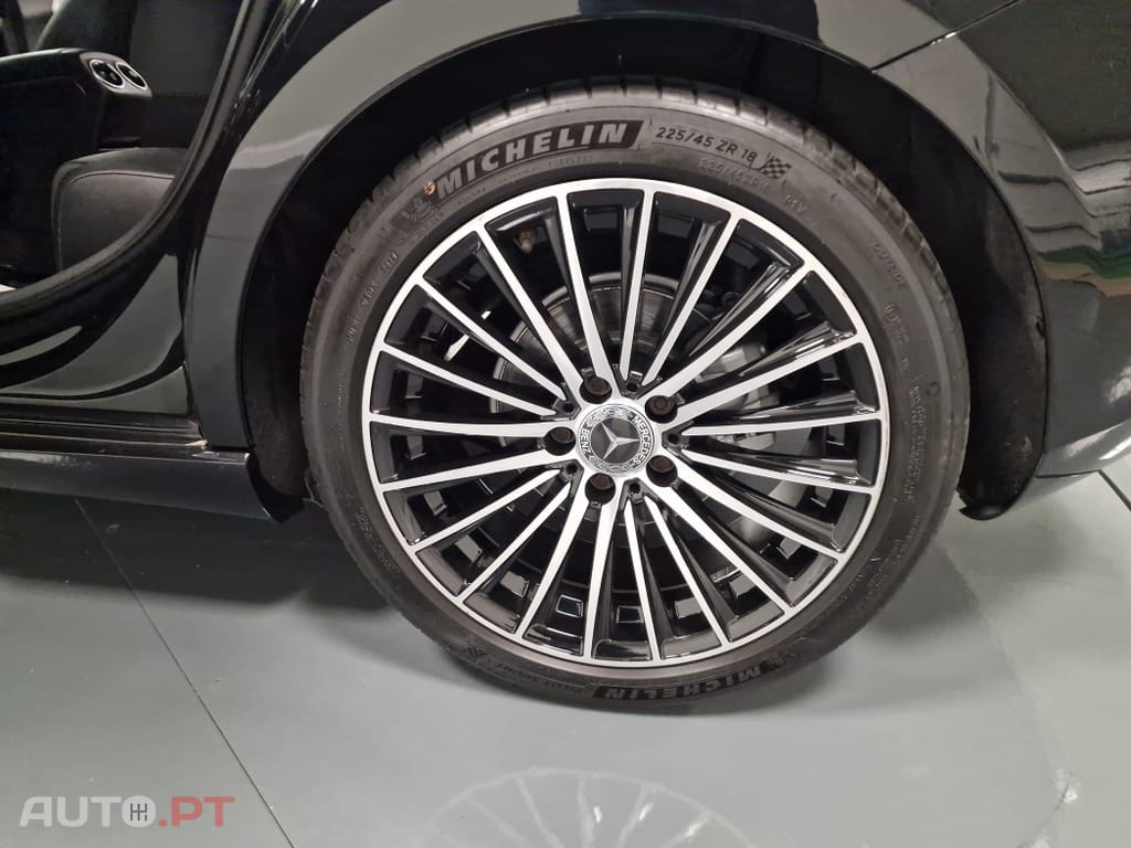 Mercedes-Benz A 180 d Style Plus Aut.