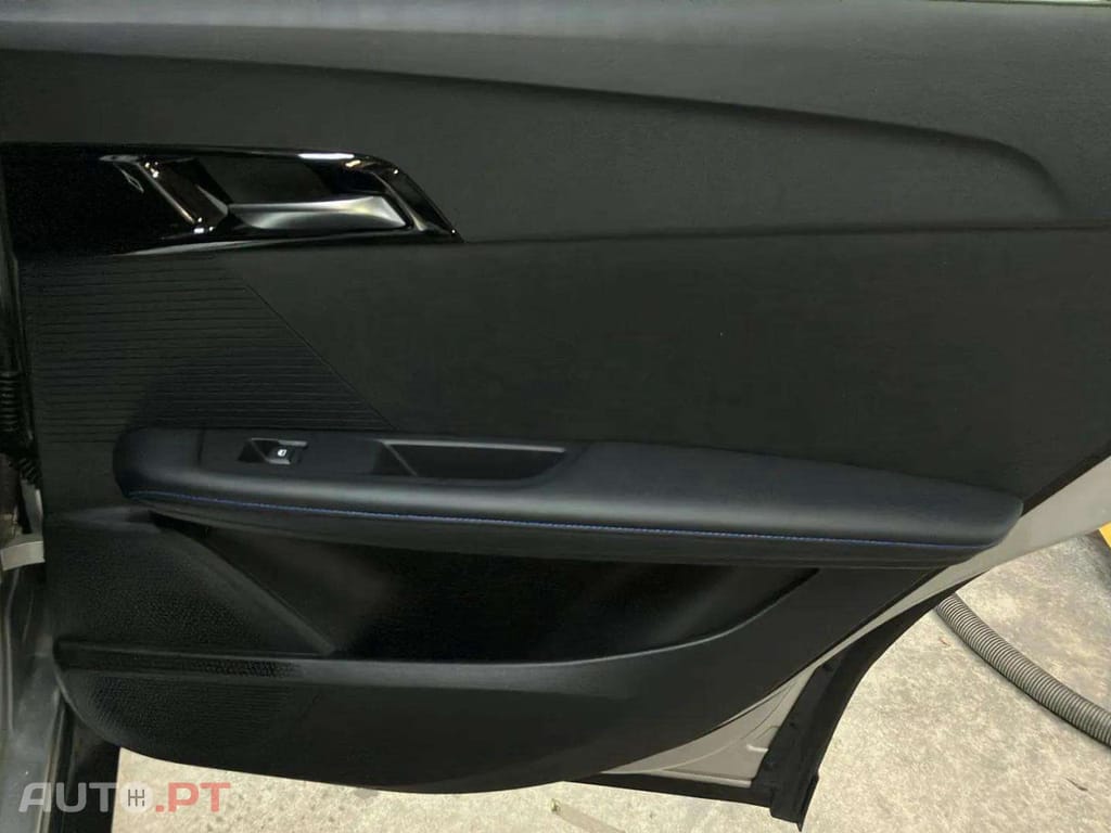 MG MG4 64 kWh Luxury