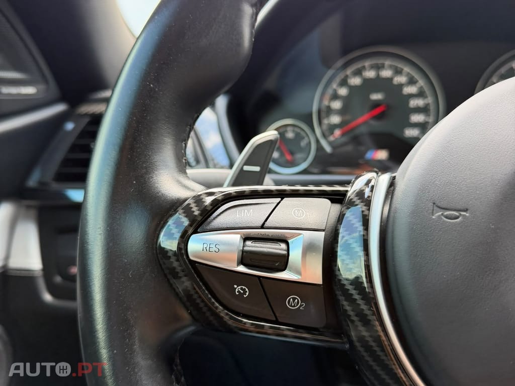 BMW M4 Auto