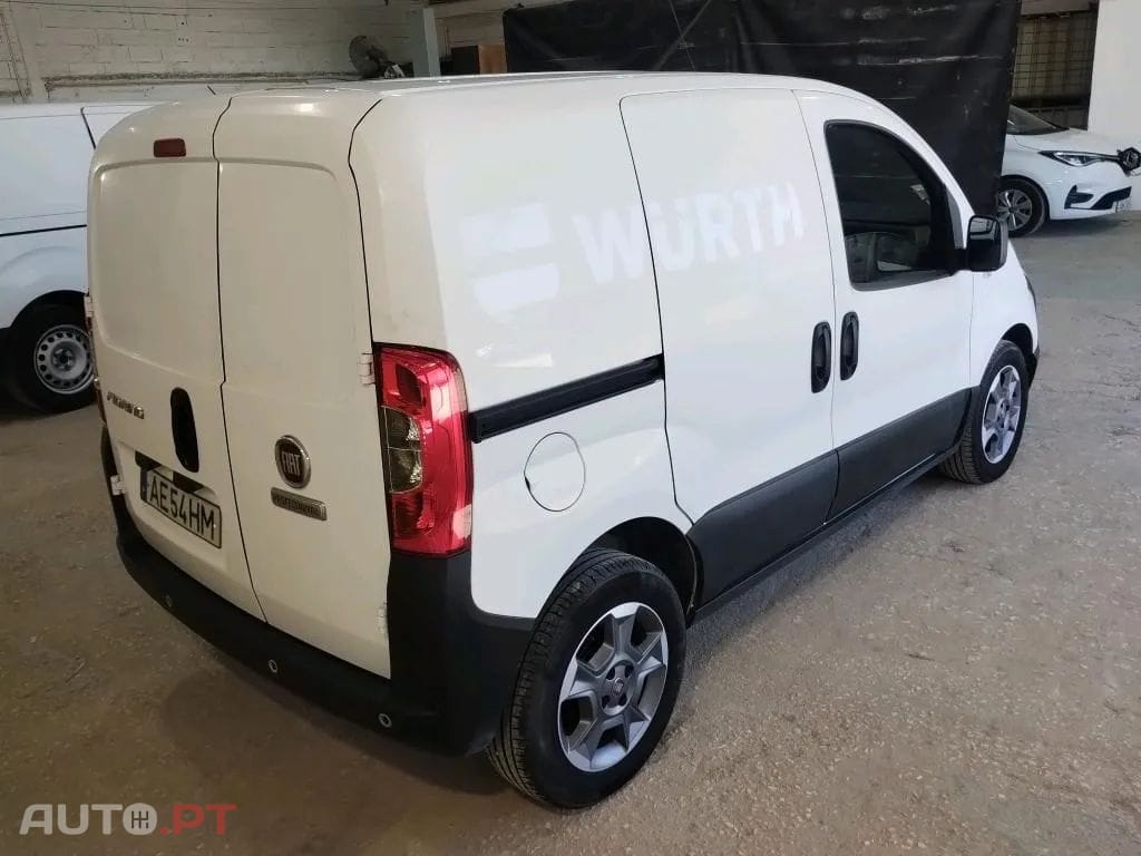 Fiat Fiorino 1.3 M-jet Adventure com 1GD