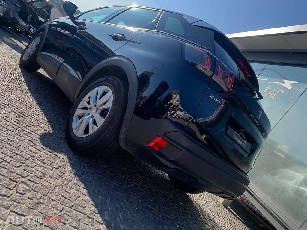 Peugeot 3008 1.5 BlueHDi Active