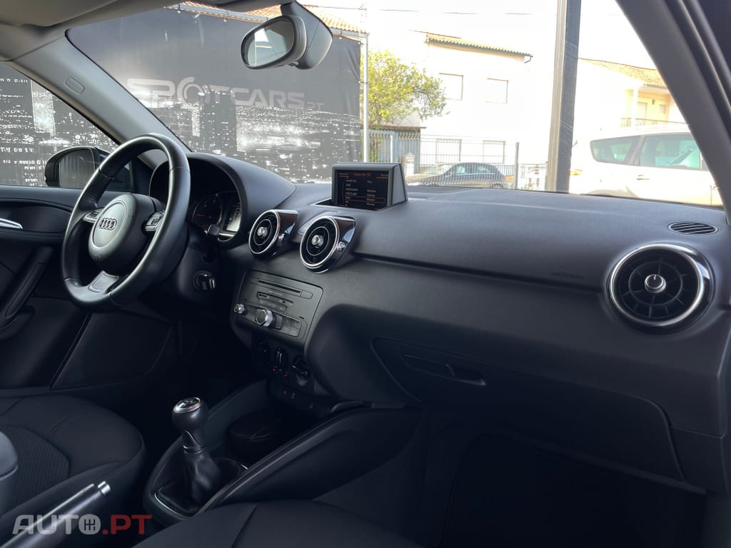 Audi A1 1.6 TDI S-line