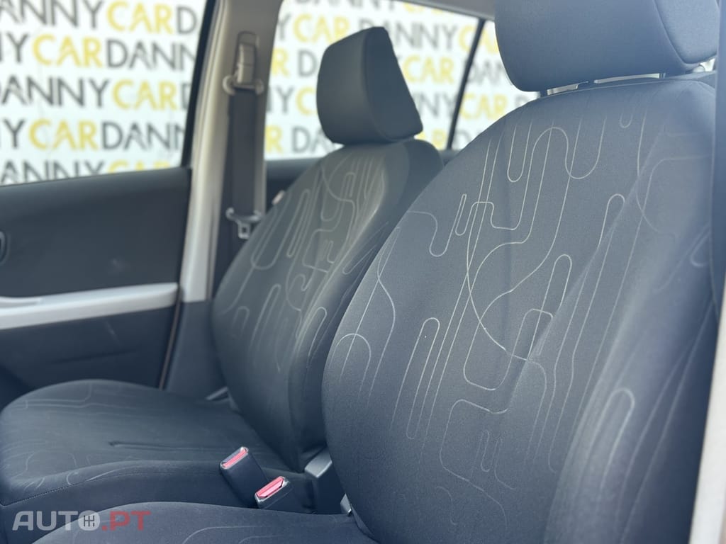 Toyota Yaris 1.33 VVT-i Comfort+AC