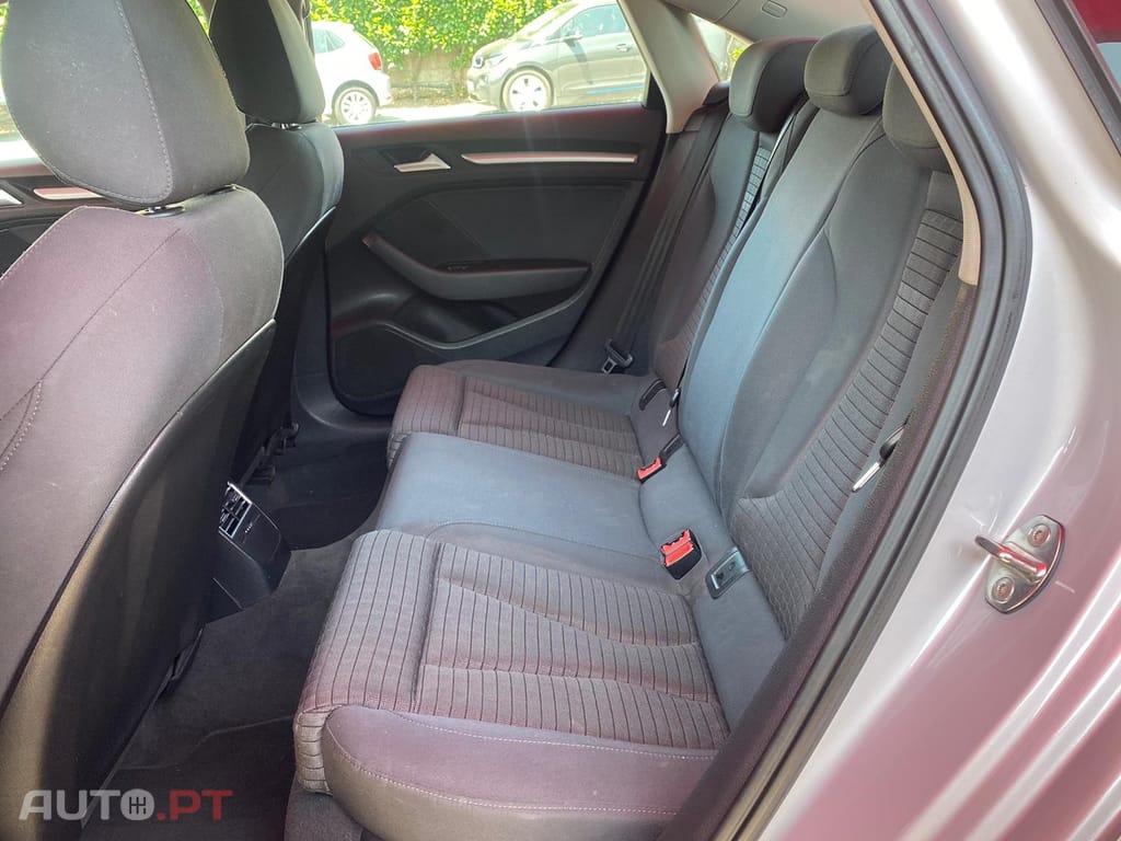 Audi A3 1.6 TDi S-line