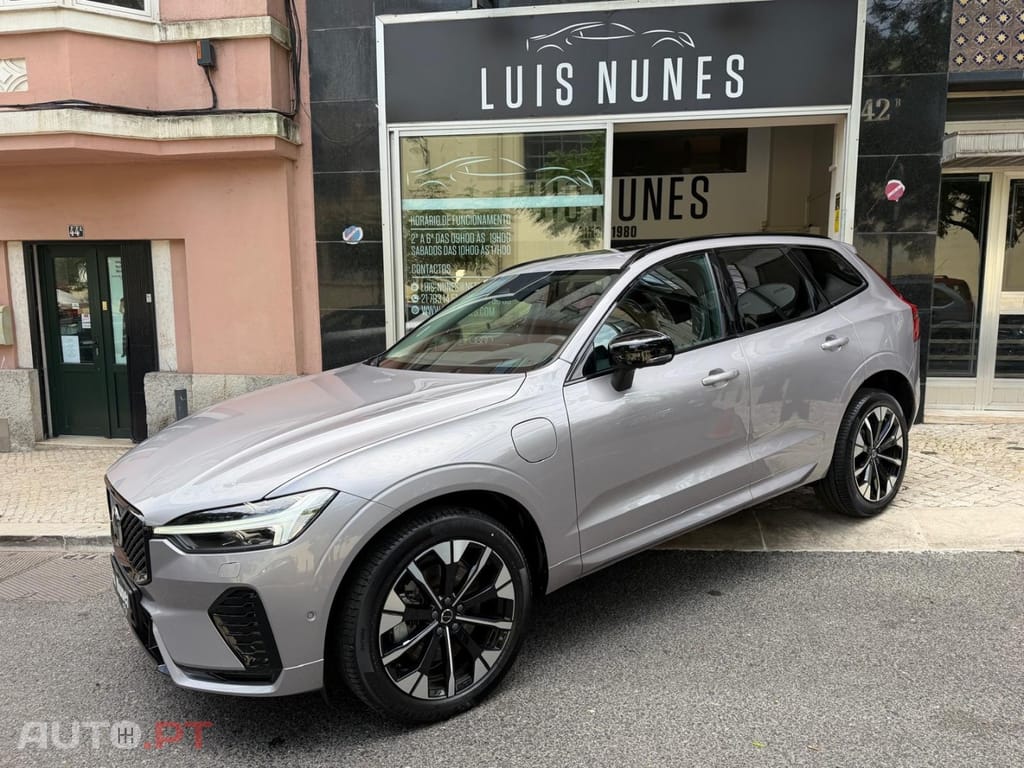 Volvo XC60 2.0 T6 PHEV Plus Bright AWD