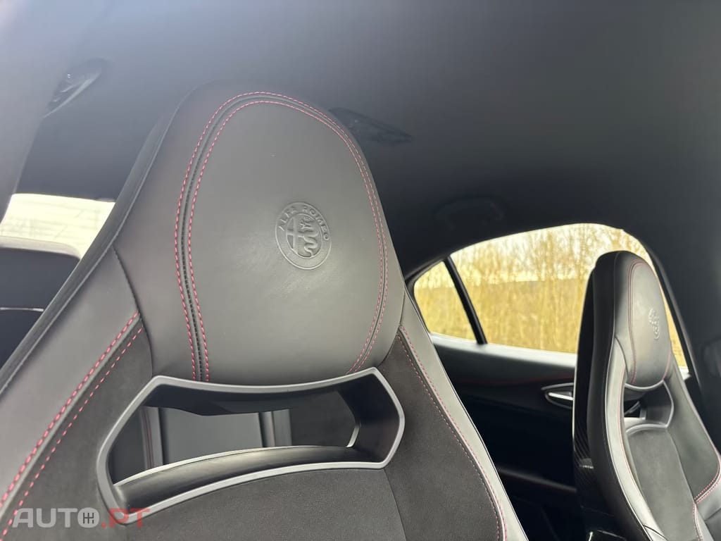 Alfa Romeo Giulia 2.9 Bi-Turbo Quadrifoglio AT8