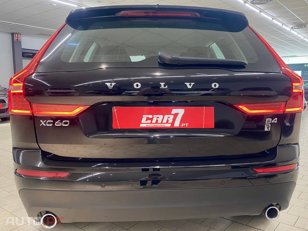 Volvo XC60 2.0 B4 R-Design Geartronic