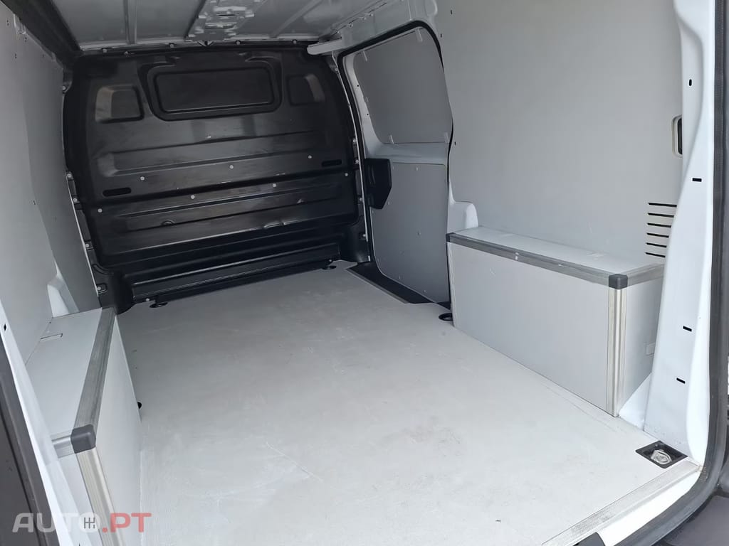 Peugeot Expert 2.0 BlueHDi L2