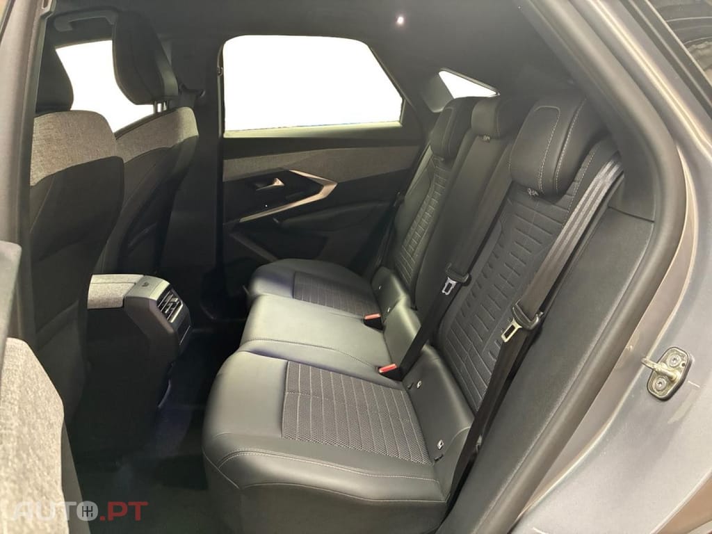 Peugeot 3008 Hybrid Allure e-DCS6