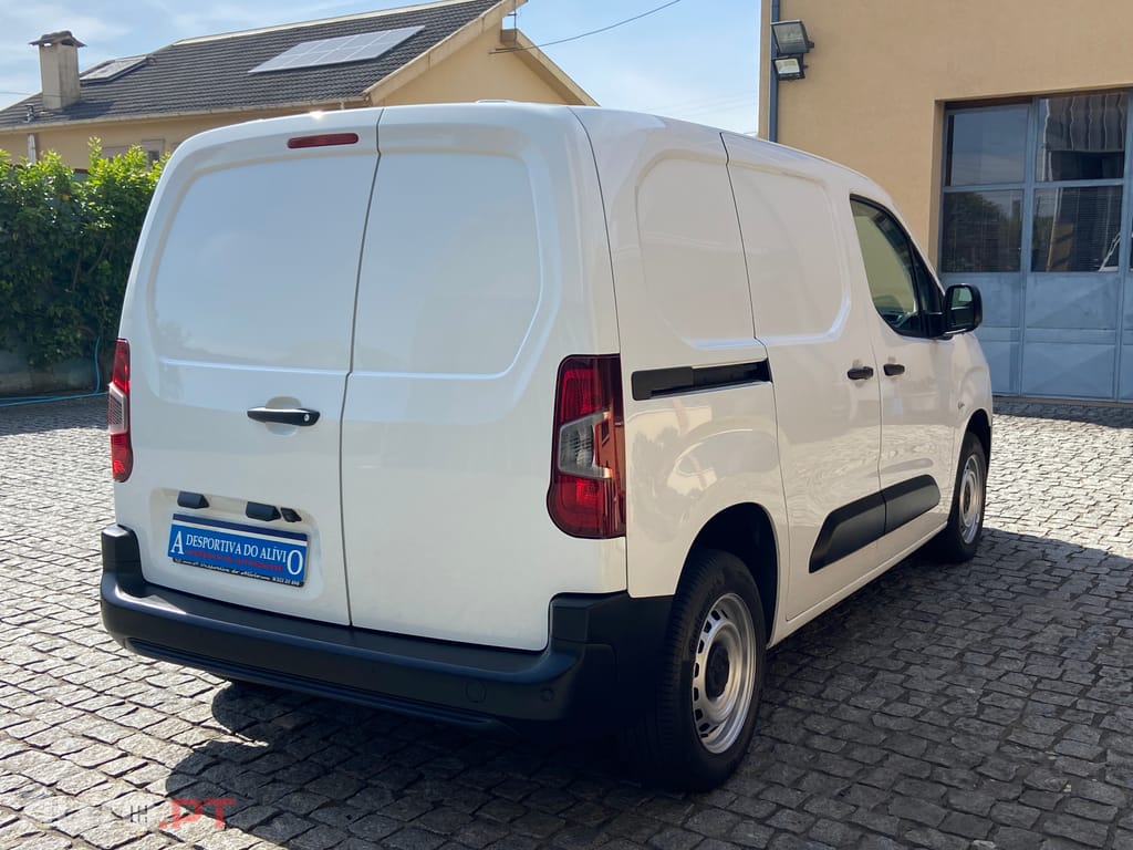 Peugeot Partner 1.6 HDI CarPlay  Só 95 mil kms!! Nacional