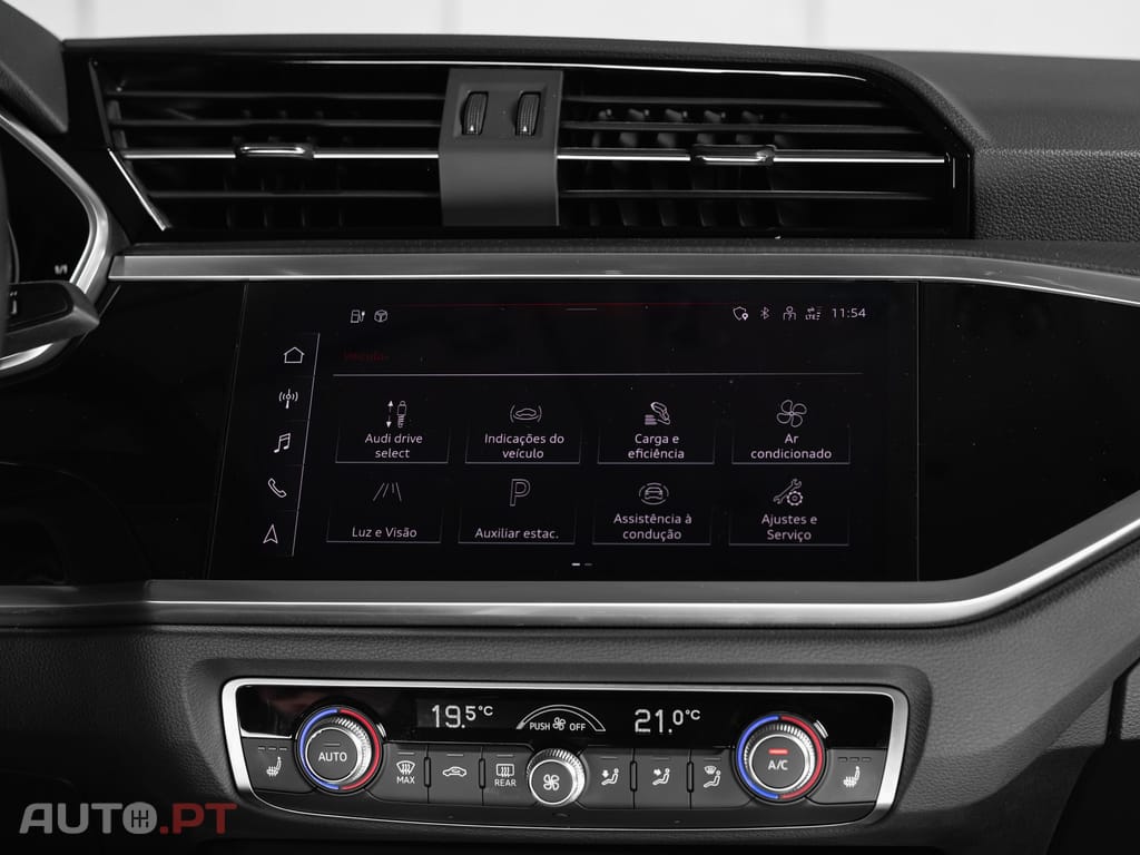 Audi Q3 45 TFSIe S line S tronic