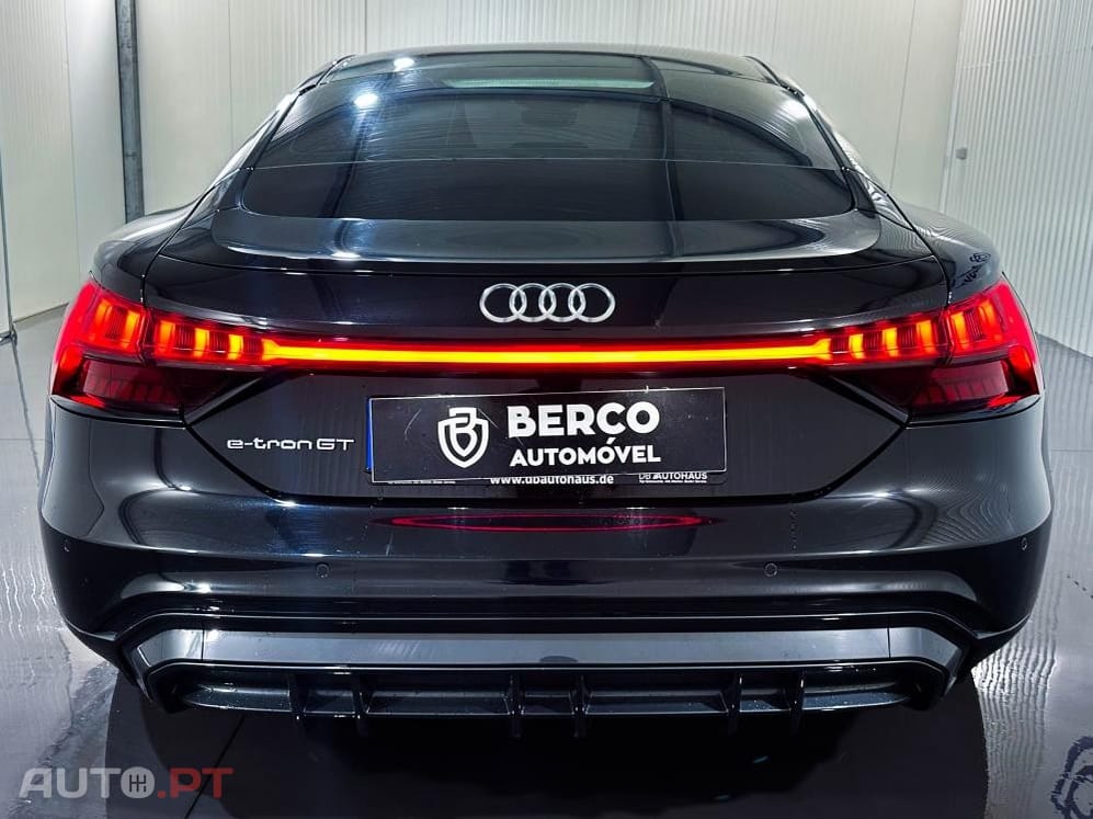 Audi E-Tron GT quattro