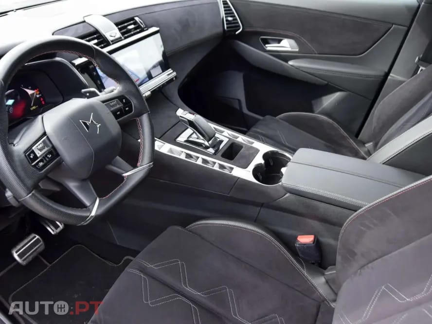 DS DS7 E-Tense Performance Line EAT8
