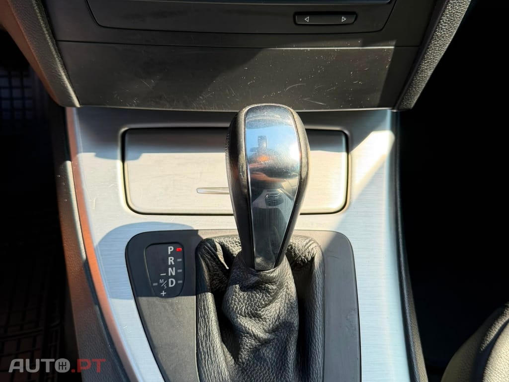 BMW 320 d Auto