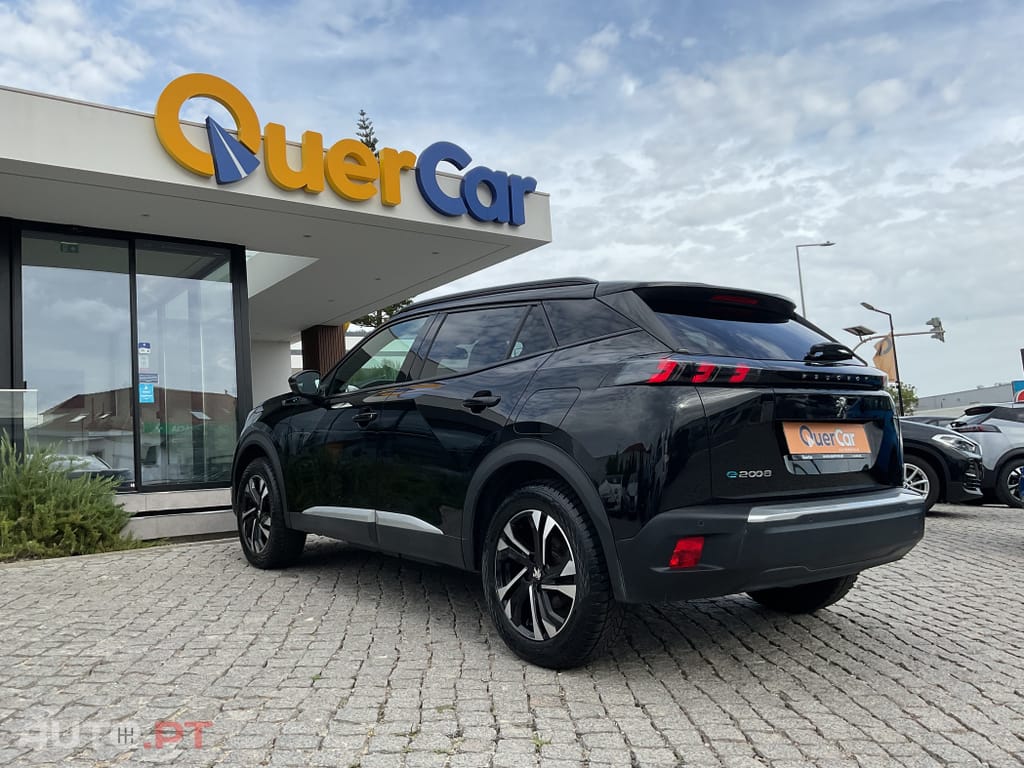 Peugeot E-2008 50 kWh Allure