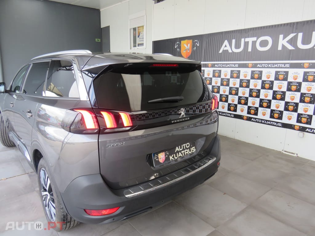 Peugeot 5008 1.5 BlueHDi Allure