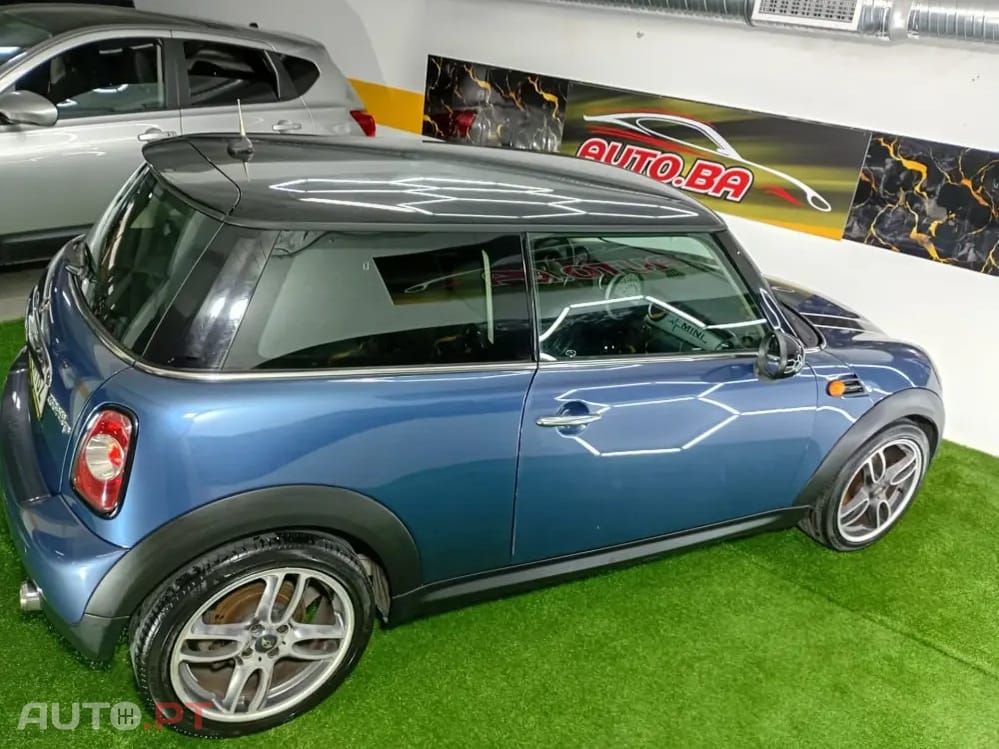 MINI Cooper Cooper D