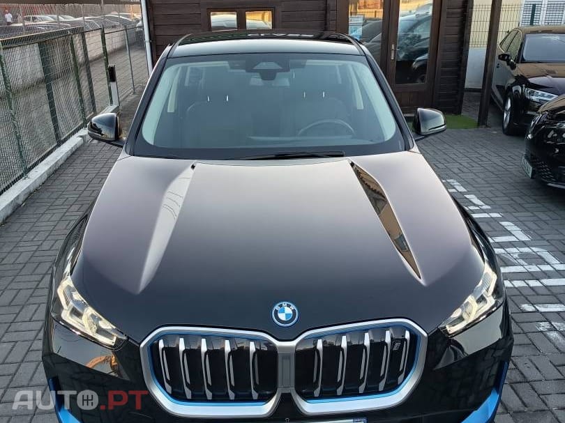 BMW iX1 xDrive30