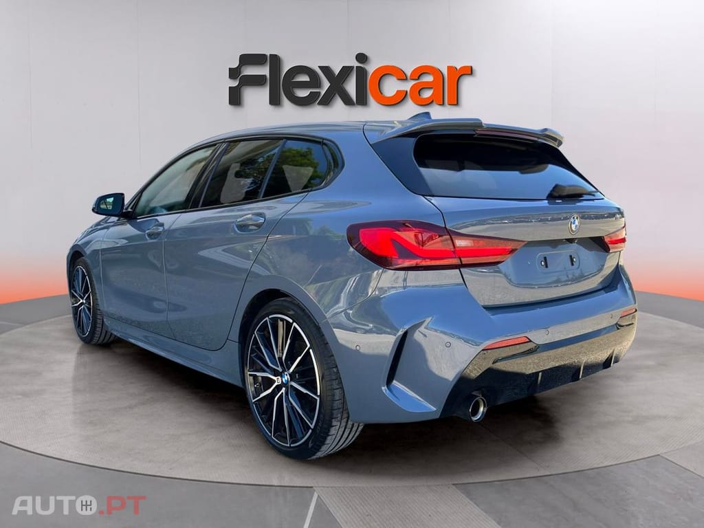 BMW 118 i Pack Desportivo M Auto