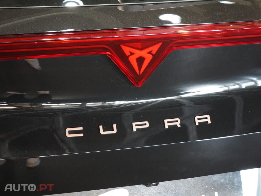 Cupra Formentor 1.5 e-Hybrid DSG PHEV