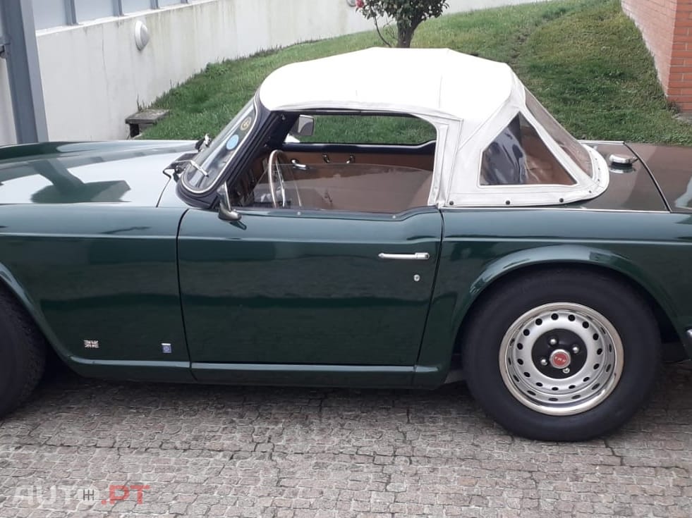 Triumph TR6 2.5 PI