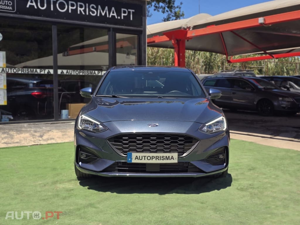 Ford Focus 1.0 EcoBoost Hybrid ST-LINE