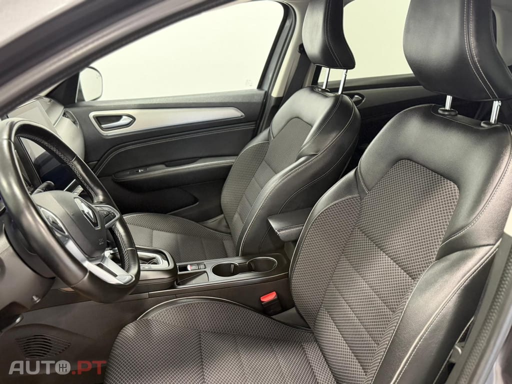 Renault Arkana 1.6 E-Tech Intens