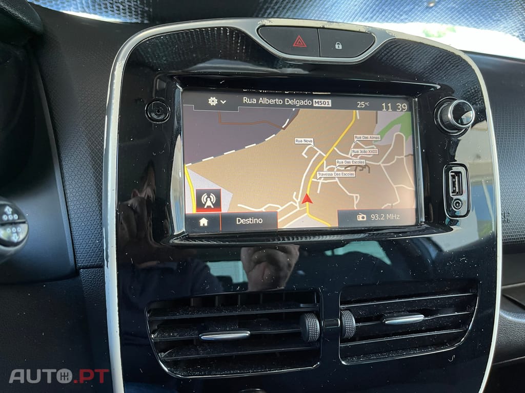 Renault Clio Limited