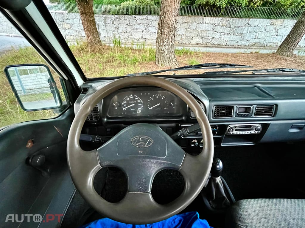 Hyundai H100 .