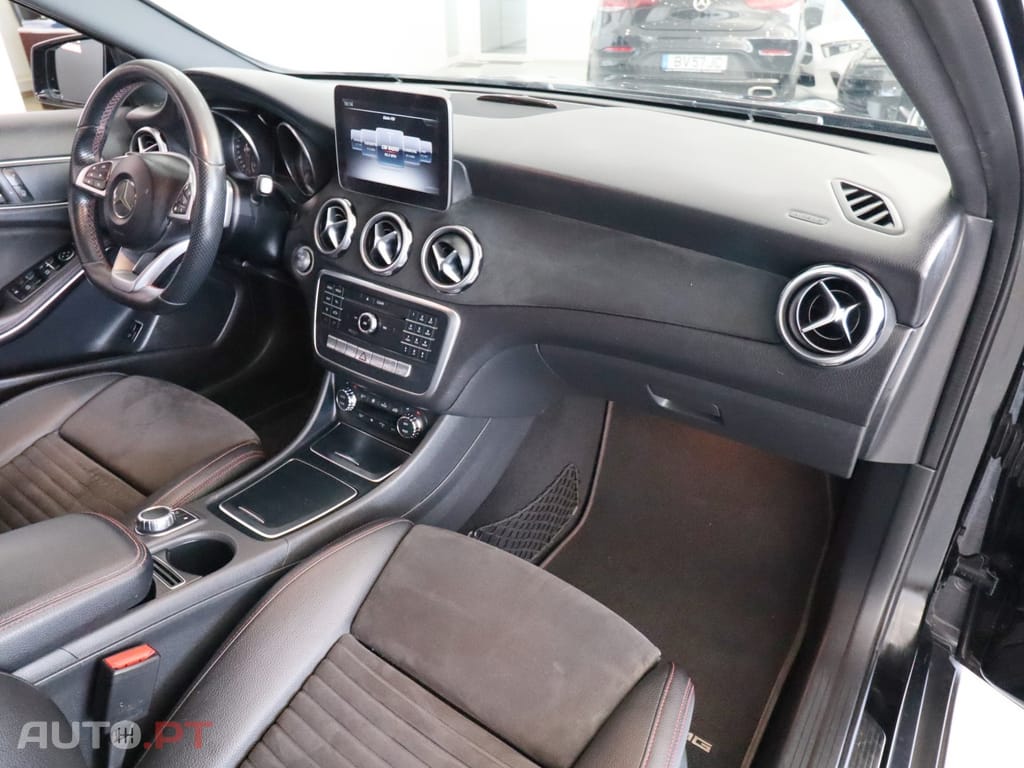 Mercedes-Benz GLA 220 d 7G-DCT AMG Line