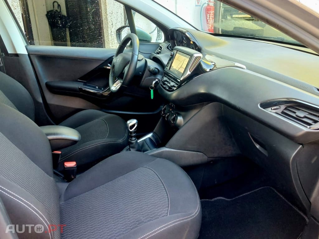 Peugeot 208 1.5 BlueHDi Active