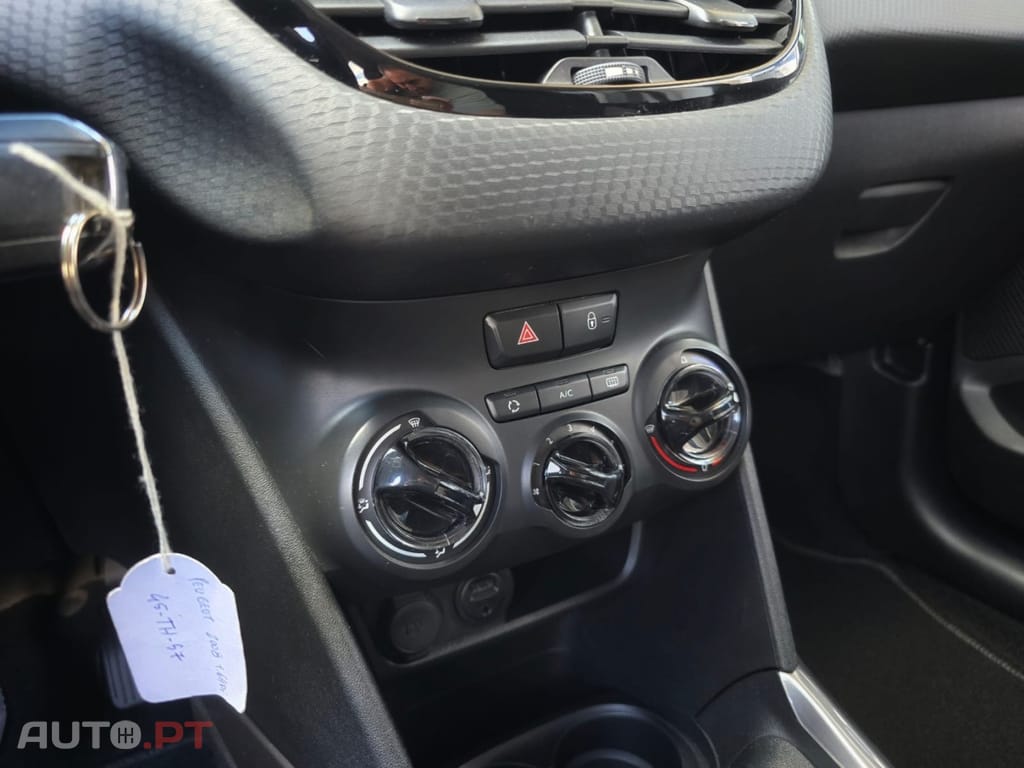 Peugeot 2008 1.6 BlueHDi Style