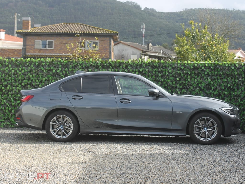 BMW 320 e Line Sport Auto