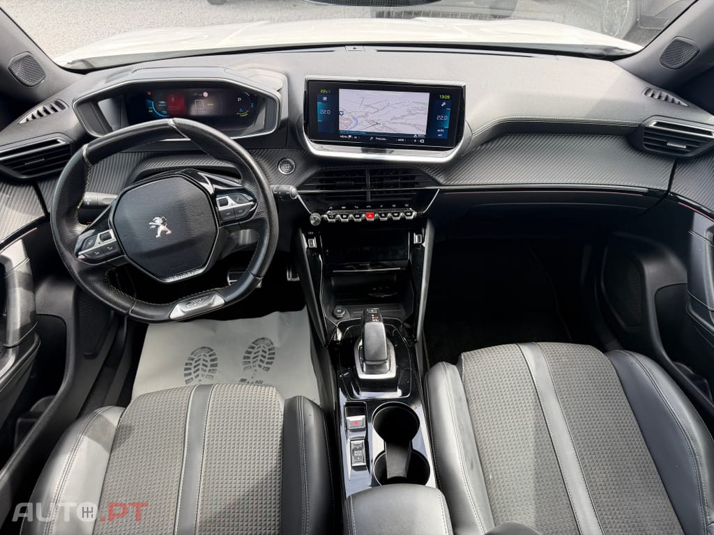 Peugeot E-2008 50 kWh GT Line