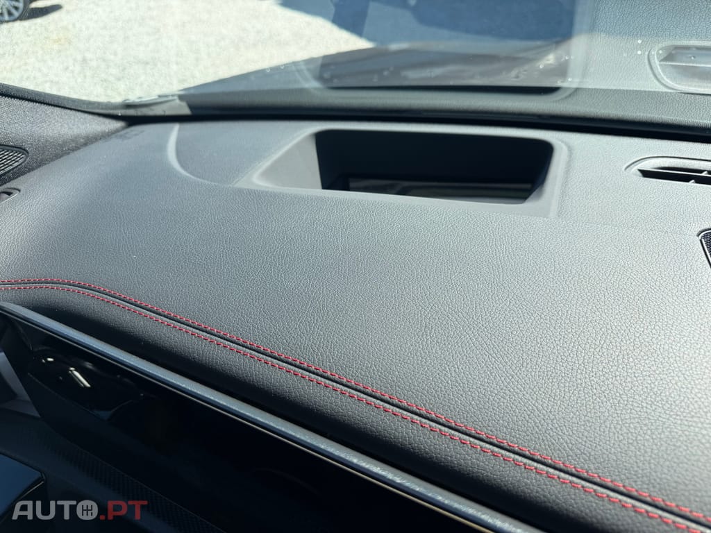 Mercedes-Benz CLA 250 e Shooting Brake AMG Line — fotografia 17