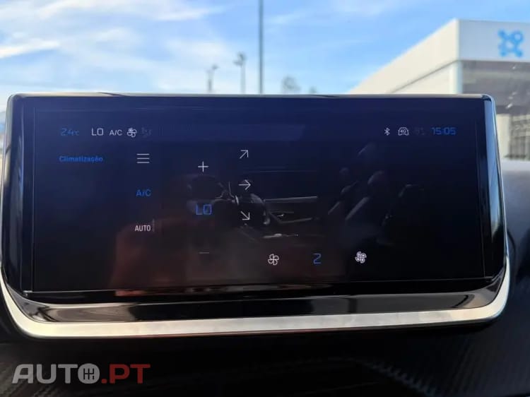 Peugeot 2008 1.2 Hybrid Allure e-DCS6