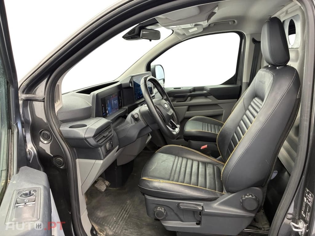 Ford Transit Custom 320 L2 2.0 EcoBlue Trail AWD Aut.