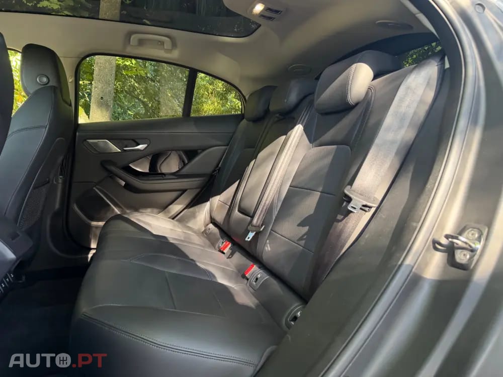 Jaguar I-Pace EV400 R-Dynamic HSE AWD