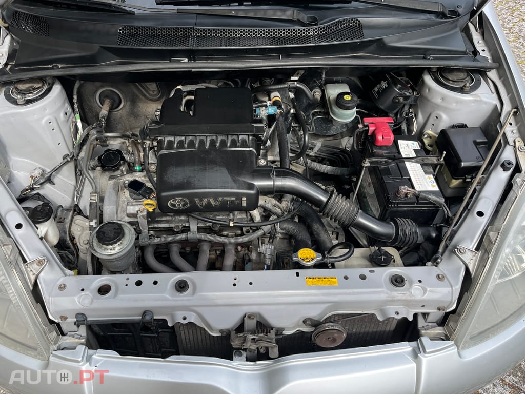 Toyota Yaris 1.0 vvti Sol