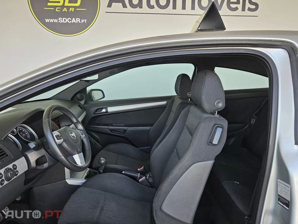 Opel Astra GTC 1.4
