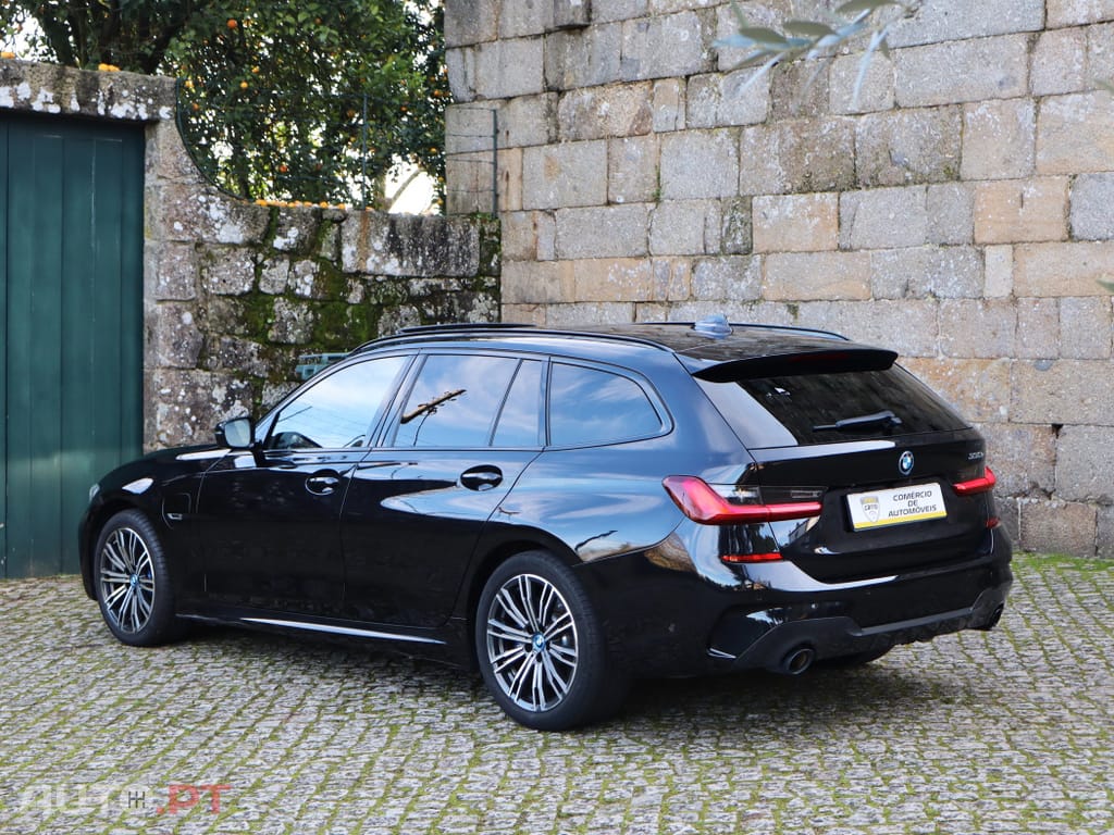 BMW 330 e Touring Pack M Auto.