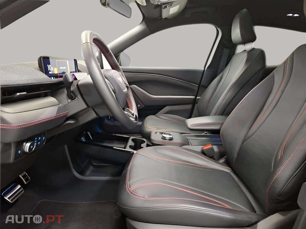 Ford Mustang Mach-E 76kWh Allrad Autom