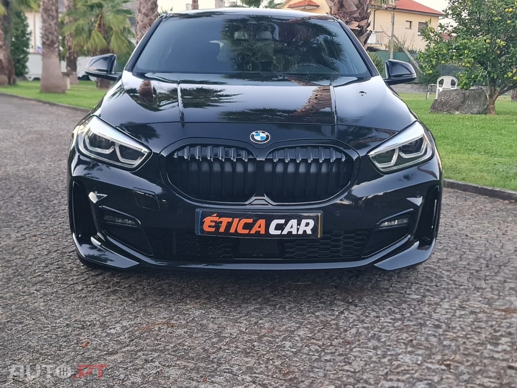 BMW 118 d Pack Desportivo M
