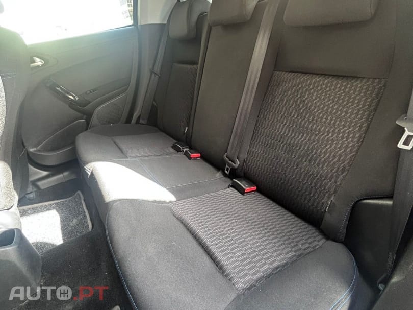 Peugeot 208 PureTech 75 Allure